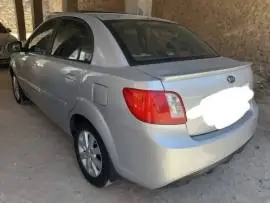 كيا ريو 2011 للبيع