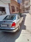 هيونداي إلنترا 2001