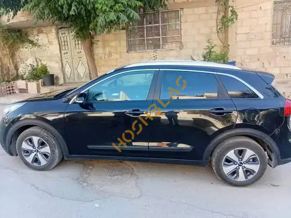 كيا نيرو 2017