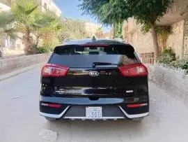 كيا نيرو 2017