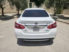 Nissan Altima 2017