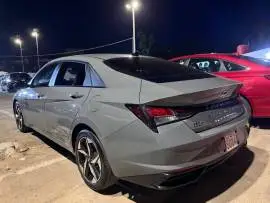 هيونداي إلنترا 2023