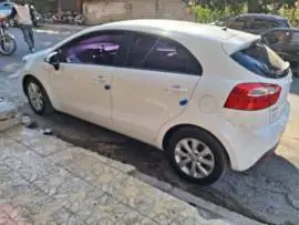 كيا ريو 2012 للبيع