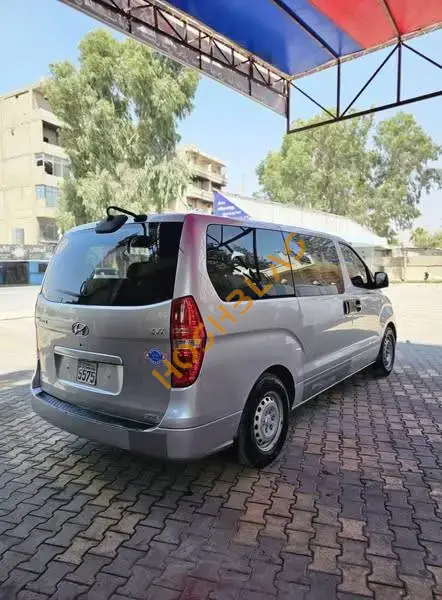 هونداي اتش ون 2010