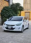 Hyundai Elantra 2012