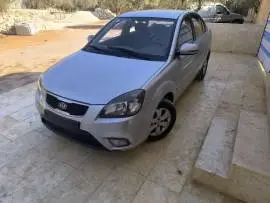 كيا ريو 2010