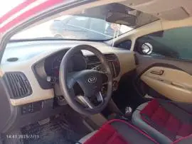 كيا ريو 2013 للبيع