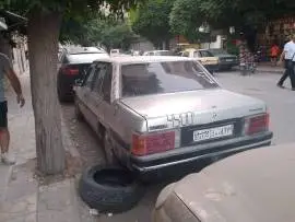 Mazda 929 in excellent condition, RF15644103