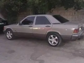 مرسيدس 190 موديل 1992, دمشق, RF11091578