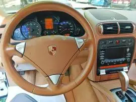 بورش كايين V6 2016, دمشق, RF19252584