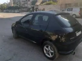 بيجو 206 2005, حلب, RF32037792