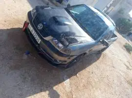 فورد فوكس سافيرو 2005, إدلب, RF18561701