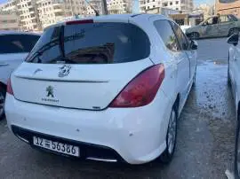 بيجو 308 2014, RF92515372