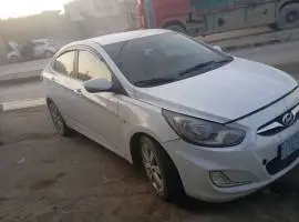هيونداي أكسنت 2016, RF72836643