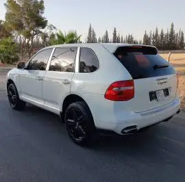 نيسان أرمادا 2014, RF82383955