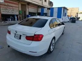 بي ام دبليو 320 كرت 2013, درعا, RF10713837