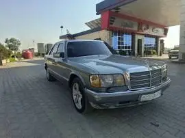 Mercedes 320 Model 1980, RF18687942
