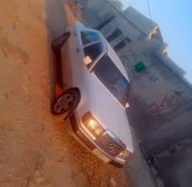 مرسيدس 300, إدلب, RF16748727