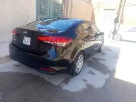 كيا فورتي 2017, RF27533564