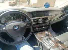 بي إم دبليو 528 2011, RF80757543