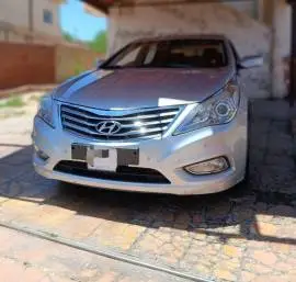 هيونداي أزيرا 2012, دمشق, RF19437421