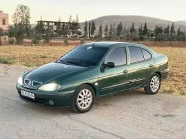 Renault 2002, RF70424674
