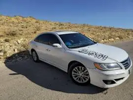 هيونداي أزيرا 2011, دمشق, RF19833633