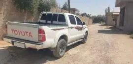 تويوتا هايلوكس 2015, RF47134154