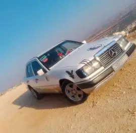 Mercedes 300, RF82844355