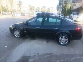 رينو ميجان 2005, حماة, RF89988346