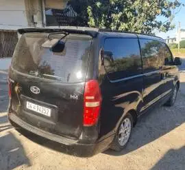 Hyundai 2010, Daraa, RF89969675