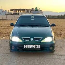 Renault 2002, RF48829562