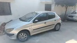 بيجو 206 موديل 2006, RF36574379