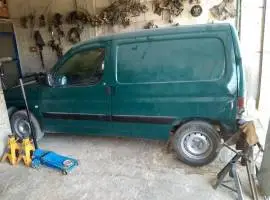 بيجو 2000 هدرليك بيك اب مغلقة, RF37890768