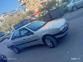 بيجو 405 موديل 2004, RF17833196