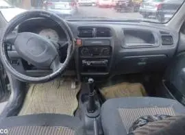 سوزوكي التو 2002, RF85149674
