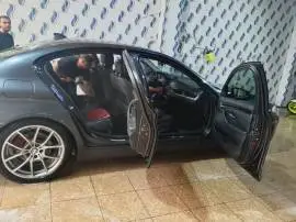 بي إم دبليو 520b موديل 2012, RF44960474