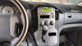 Hyundai Starex H1 Van 2011