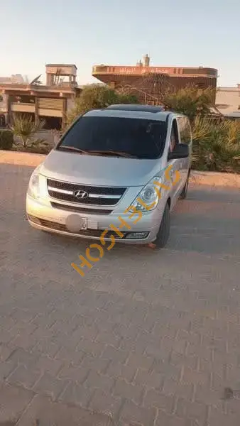 Hyundai H1 2010