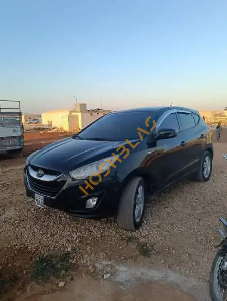 توسان 2013 لون أسود