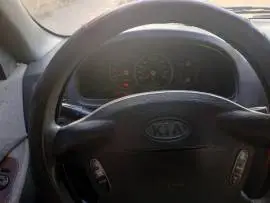 كيا كرنفال 2003 للبيع