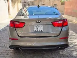 كيا اوبتيما 2015 للبيع