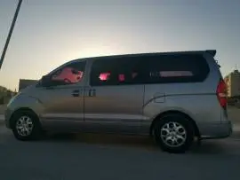 Hyundai H1 Starex Van 2012