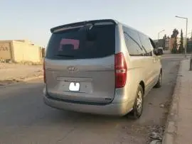 Hyundai H1 Starex Van 2012