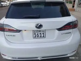 لكزس ct200h 2013 للبيع