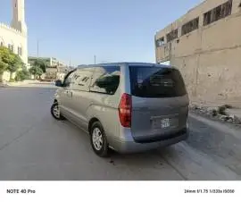 فان هيونداي H1 موديل 2010