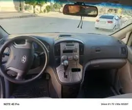 فان هيونداي H1 موديل 2010
