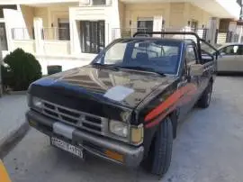نيسان بيكاب 1993 للبيع
