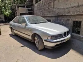 BMW E39 1998