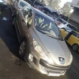 بيجو 308 فرنسي 2010 للبيع